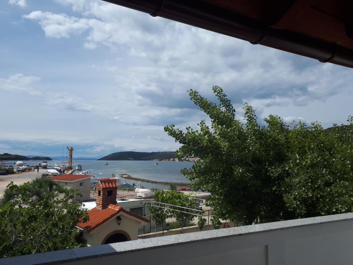 Gvacic House Apartment Supetarska Draga Ngoại thất bức ảnh