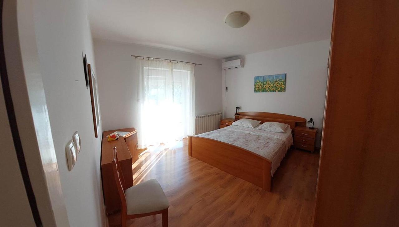 Gvacic House Apartment Supetarska Draga Ngoại thất bức ảnh